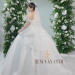 TVC527 Đầm Cưới Cô Dâu, Váy Cưới Tiệc Làm Lễ, Vải Kim Sa, Cúp Ngực, Tùng Xếp Ly