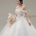 TVC781 Váy Cưới Làm Lễ, Đầm Cưới Dáng Xoè Bồng Bềnh, Bệt Vai Ngang, Hoa 3D