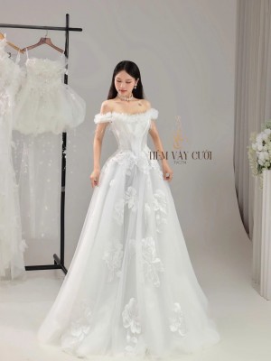 TVC774 Váy Cưới Đi Bàn, Đầm Cưới Dáng Xuông, Trễ Vai, Hoa 3D