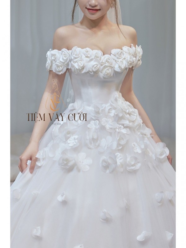 TVC386 Đầm Cưới Cô Dâu, Váy Tiệc Cưới Cúp Ngực, Kết Hoa,Trệt Vai Ngang, Tùng Bồng Bềnh