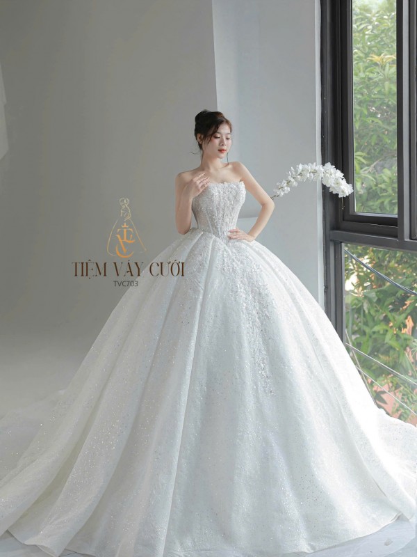 TVC703 Váy Cưới Làm Lễ, Đầm Cưới Đi Tiệc, Xếp Ly, Cúp Ngực, Hoa 3D