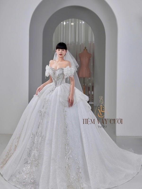 TVC717 Váy Cưới Làm Lễ, Đầm Cưới Đi Tiệc, Cúp Ngực, Tùng Bồng