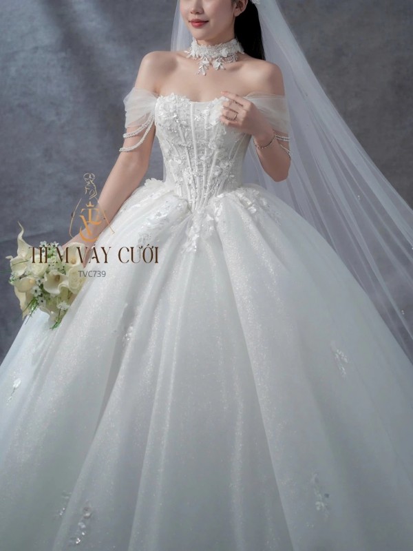 TVC739 Váy Cưới Làm Lễ, Đầm Cưới Đi Tiệc, Xếp Ly, Trễ Vai, Ngọc Trai