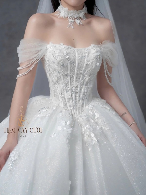 TVC739 Váy Cưới Làm Lễ, Đầm Cưới Đi Tiệc, Xếp Ly, Trễ Vai, Ngọc Trai