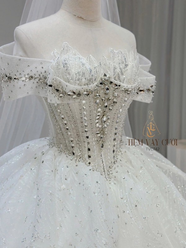 TVC742 Váy Cưới Làm Lễ, Đầm Cưới Công Chúa, Dáng Xoè, Cúp Ngực, Đính Đá