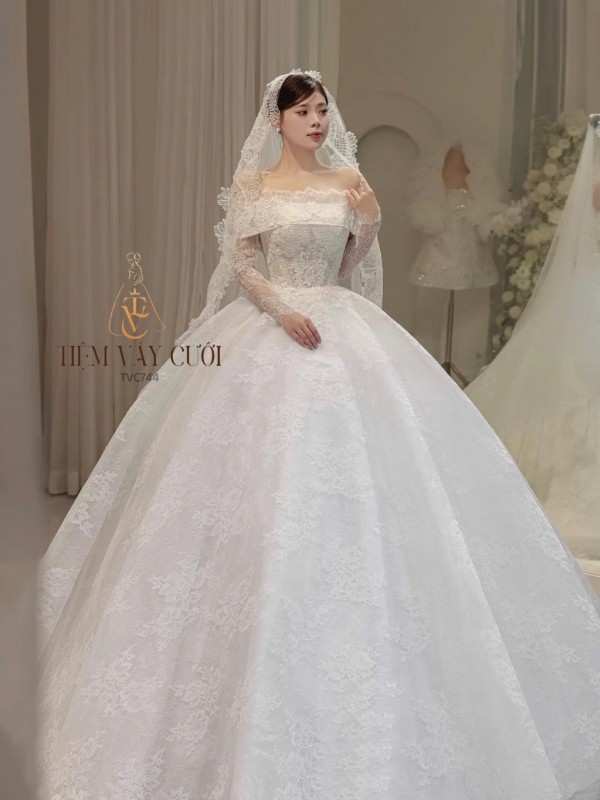 TVC744 Váy Cưới Làm Lễ, Đầm Cưới Đi Tiệc, Bệt Vai Ngang, Ren, Tùng Bồng
