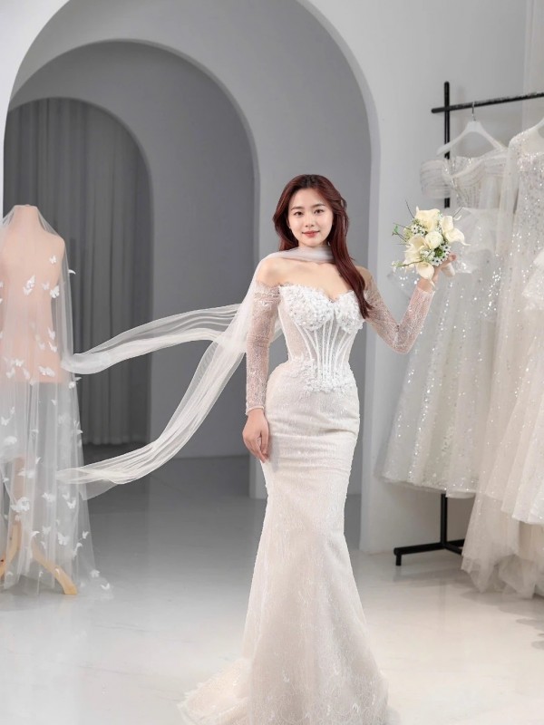 TVC746 Váy Cưới Đi Bàn, Đầm Cưới Đuôi Cá, Cúp Ngực, Hoạ Tiết, Xẻ Tà