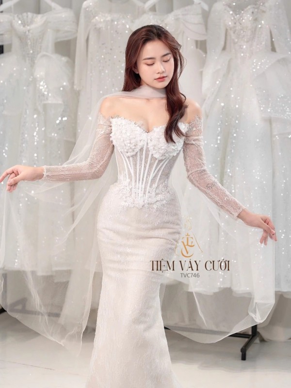 TVC746 Váy Cưới Đi Bàn, Đầm Cưới Đuôi Cá, Cúp Ngực, Hoạ Tiết, Xẻ Tà