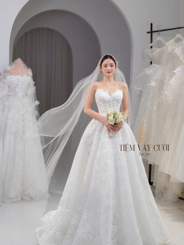 TVC747 Váy Cưới Làm Lễ, Tùng Nhỏ, Ren, Voan Nhẹ Nhàng