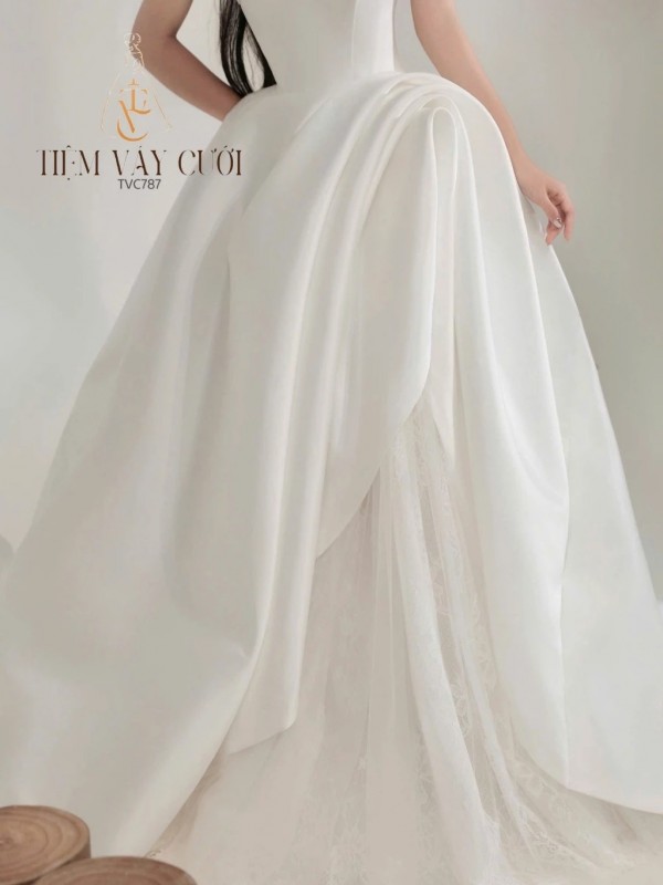 TVC787 Váy Cưới Đi Bàn, Đầm Cưới Đi Bàn, Cúp Ngực, Phối Ren, Dáng Xuông