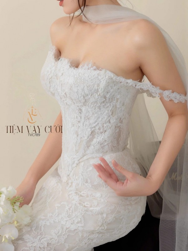 TVC789 Váy Cưới Đi Bàn, Đầm Cưới Bó Cá, Cúp Ngực, Dáng Ôm, Ren