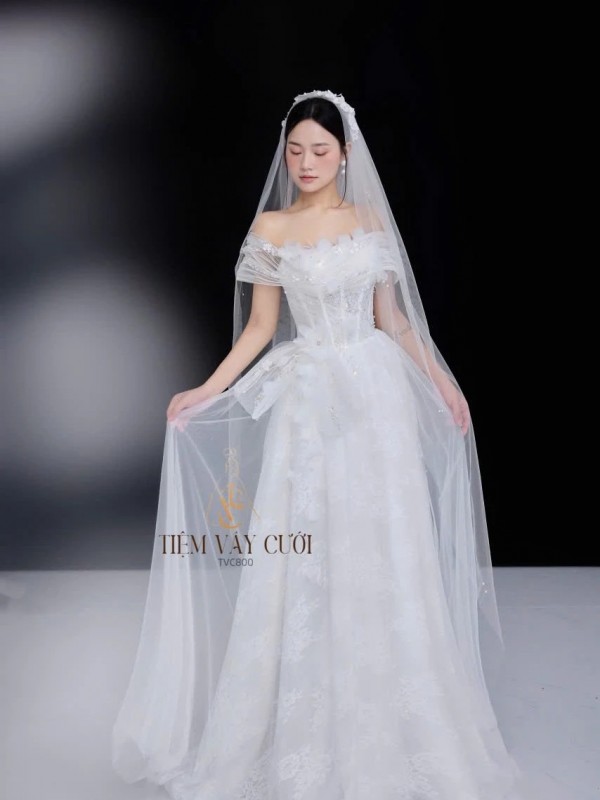 TVC800 Váy Cưới Đi Bàn, Đầm Cưới Đi Bàn, Bệt Vai Ngang, Xếp Ly, Dáng Xòe