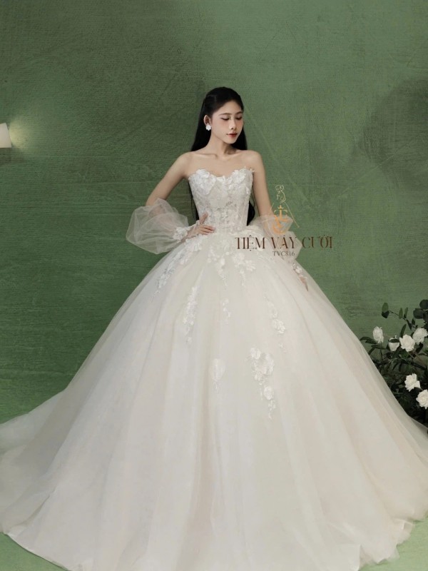 TVC816 Váy Cưới Làm Lễ, Đầm Cưới Cô Dâu, Cúp Ngực, Hoạ Tiết, Tay Bồng