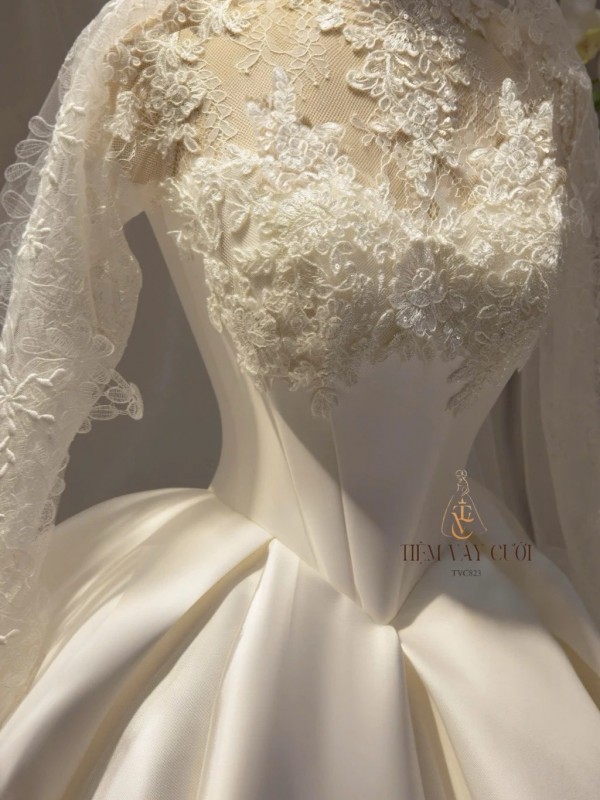 TVC823 Váy Cưới Làm Lễ, Đầm Cưới Dài Tay, Cổ Đá Rời, Tùng Bồng