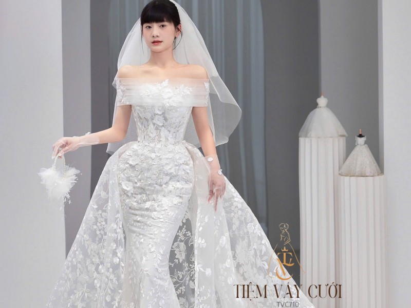 TVC710 Váy Cưới Đi Bàn, Đầm Cưới Đuôi Cá, Cúp Ngực, Hoạ Tiết, Tà Dài