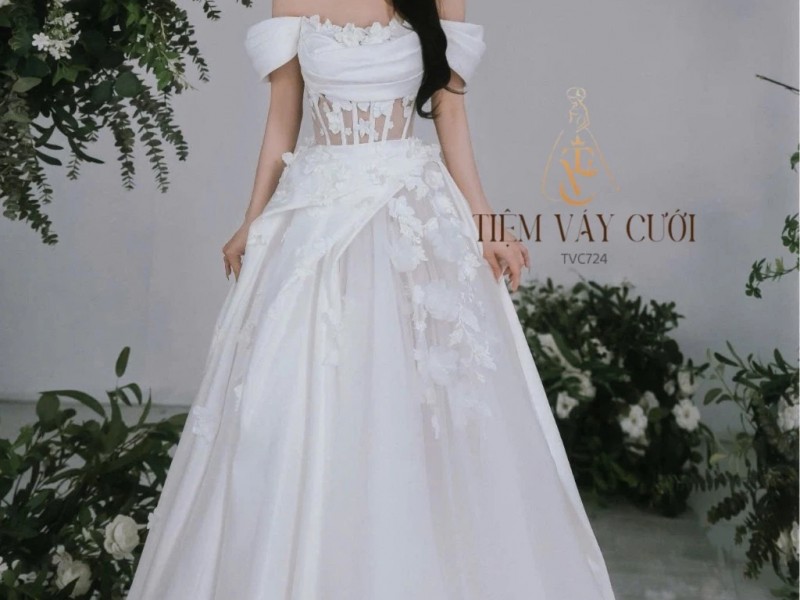 TVC724 Váy Cưới Đi Bàn, Đầm Cưới Dáng Xuông, Bệt Vai Ngang, Phi