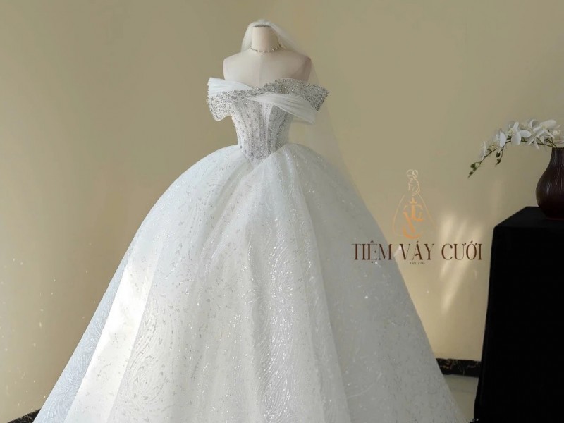 TVC776 Váy Cưới Đi Tiệc, Đầm Cưới Dáng Xuông, Cúp ngực, Đính ngọc
