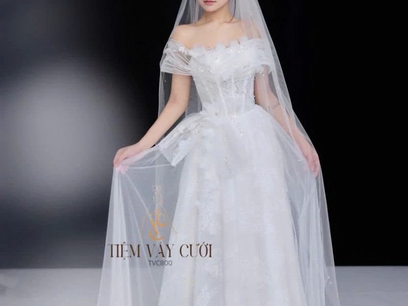 TVC800 Váy Cưới Đi Bàn, Đầm Cưới Đi Bàn, Bệt Vai Ngang, Xếp Ly, Dáng Xòe